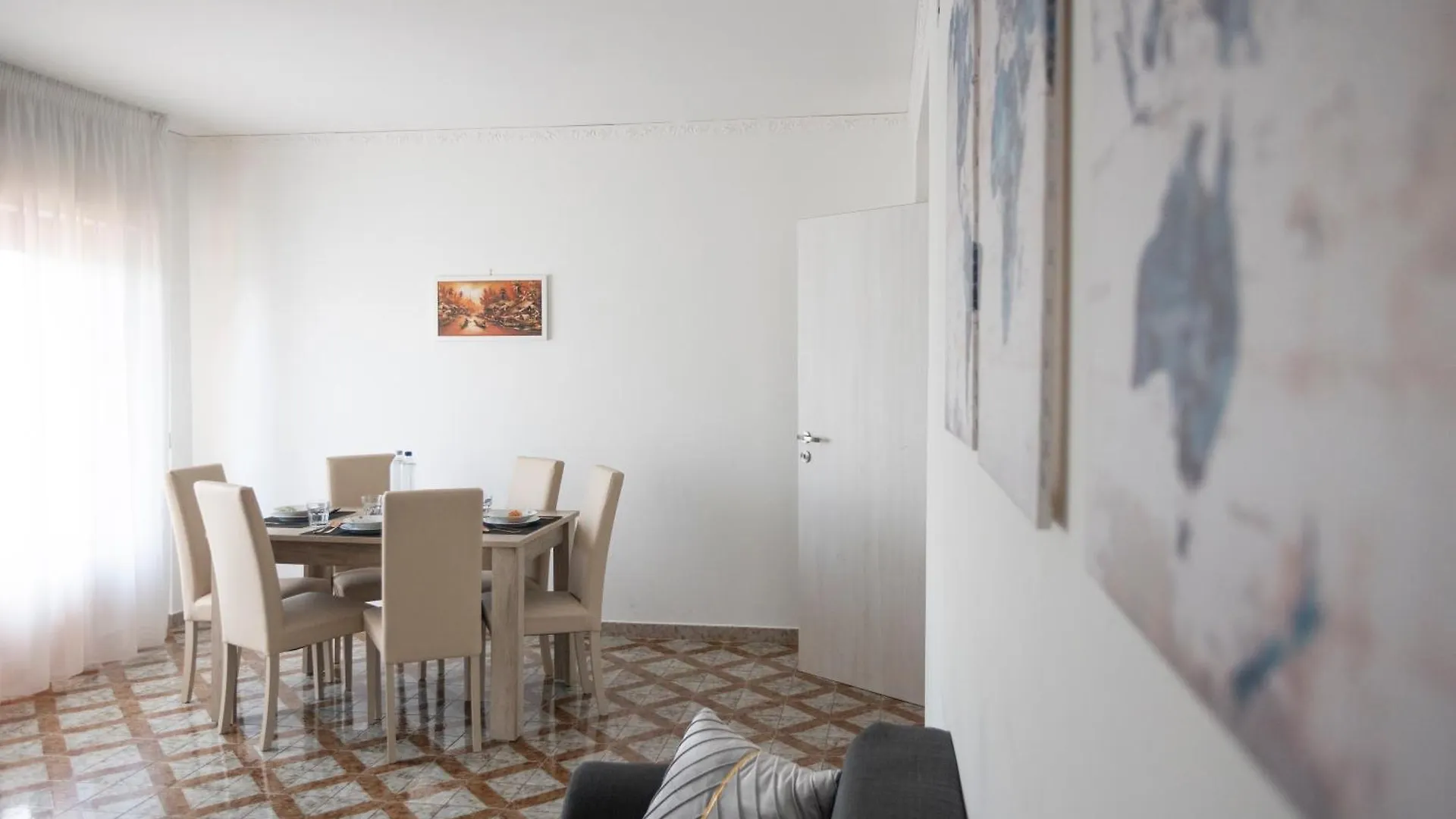 Cama Casa Vacanze - Qui Vivi La Vera Storia Normanna パレルモ 0*,